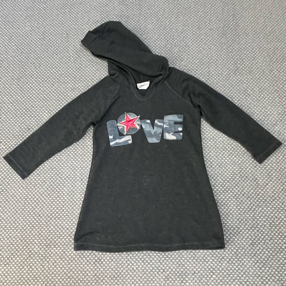Random Hearts Top